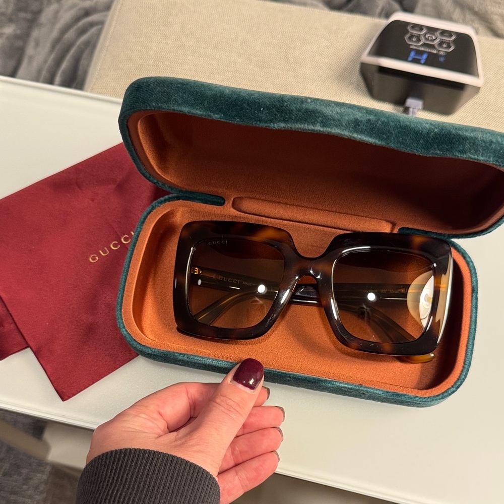 Gucci Brown Tortoise Sunglasses